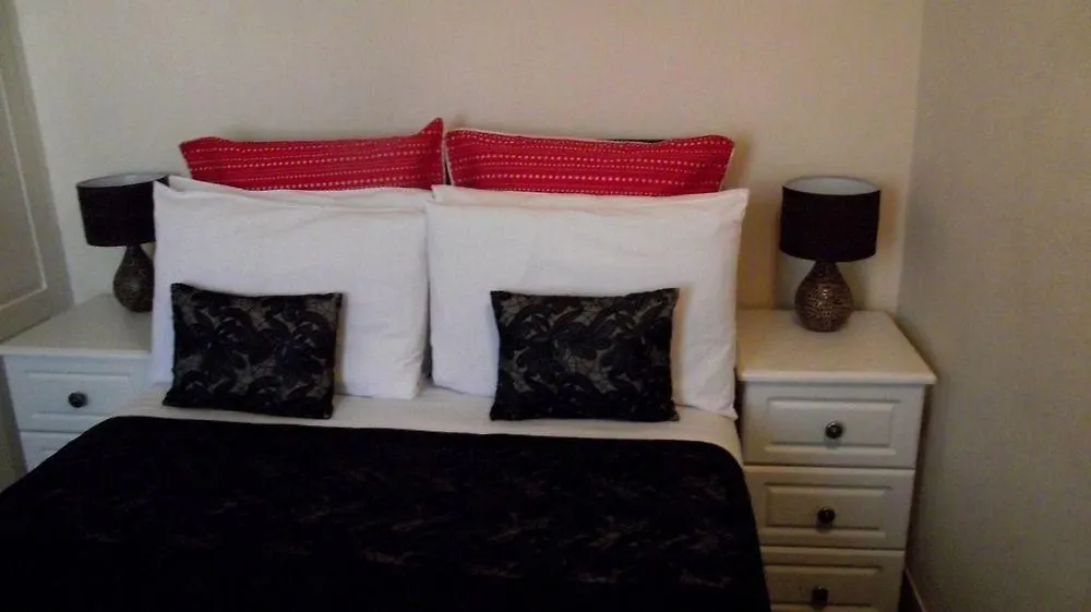 Cross Street Guesthouse Brighton Guest house