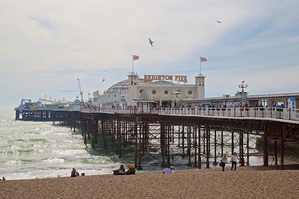 Cross Street Guesthouse Brighton 3*,  United Kingdom
